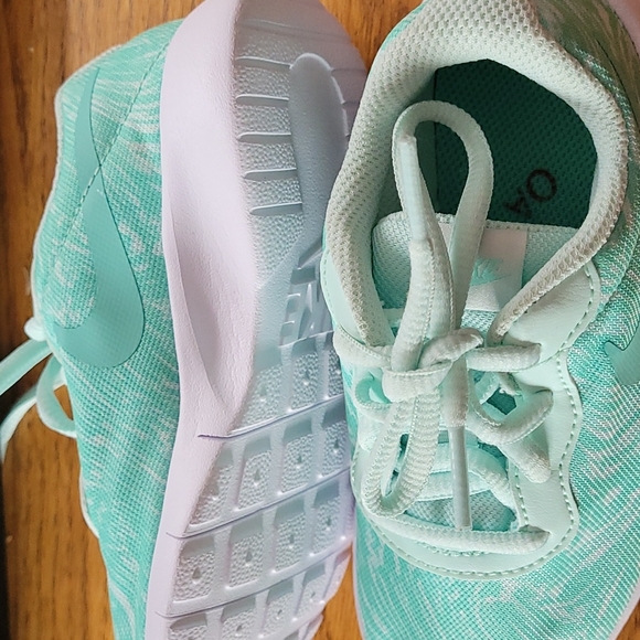 Kids Sneakers - Picture 10 of 10